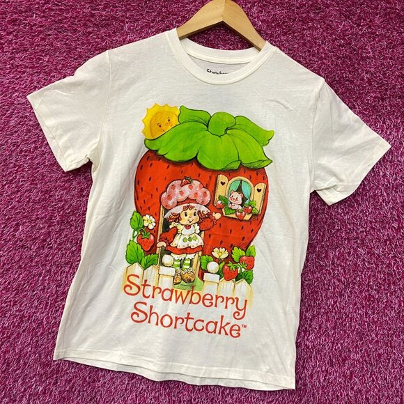 Strawberry Shortcake Berry Sunny House Graphic T-Shirt Small - Picture 3 of 4